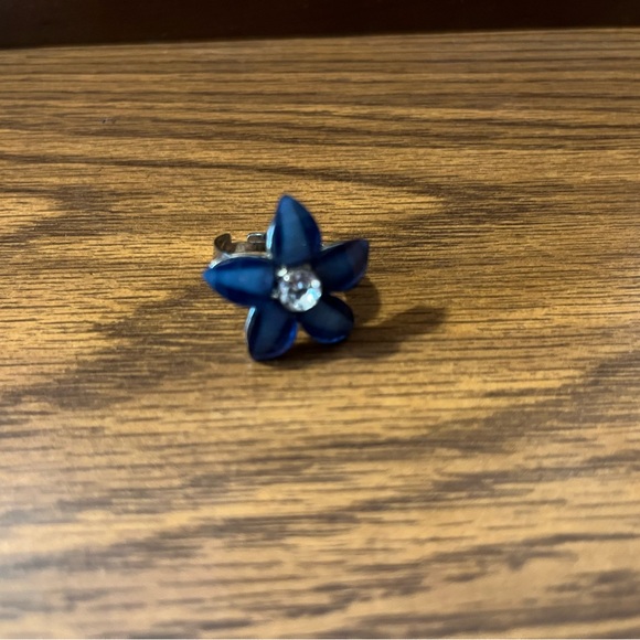 Blue Flower Ring - Picture 3 of 3